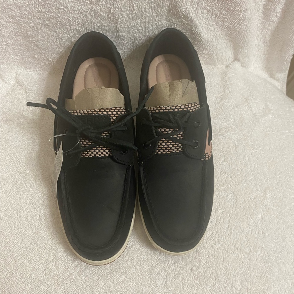Sperry Black and Tan Women's Flats